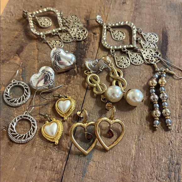 Bundle of pierced earrings as is - Picture 2 of 2